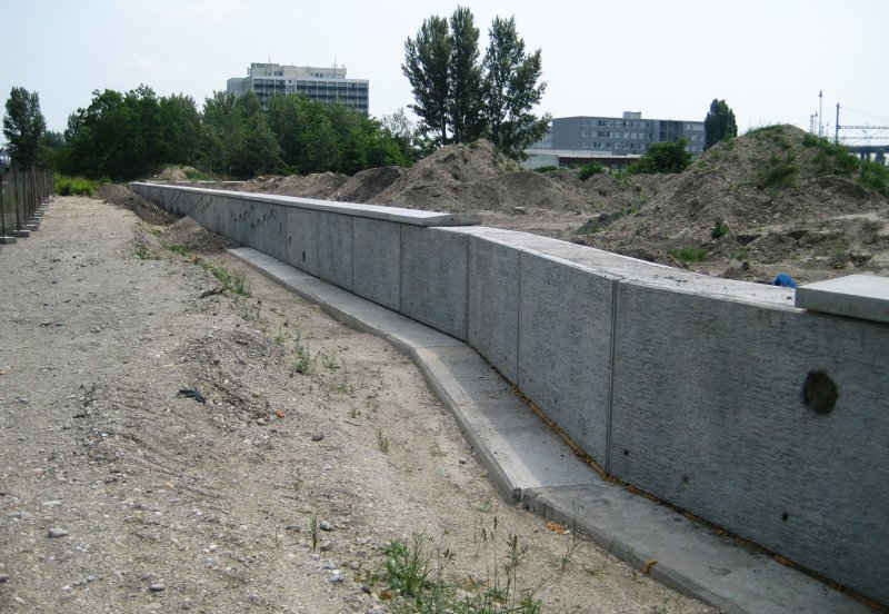 protipovodňový múr na Prístavnej ulici v Bratislave - obr. 6